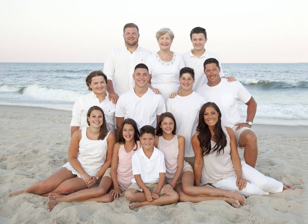 extended family beach portrait session